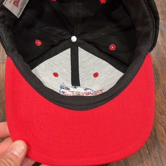 s-l1200.jpg VTG Planet Hollywood Cap 100% Cotton Blk and red made in Taiwan EUC London